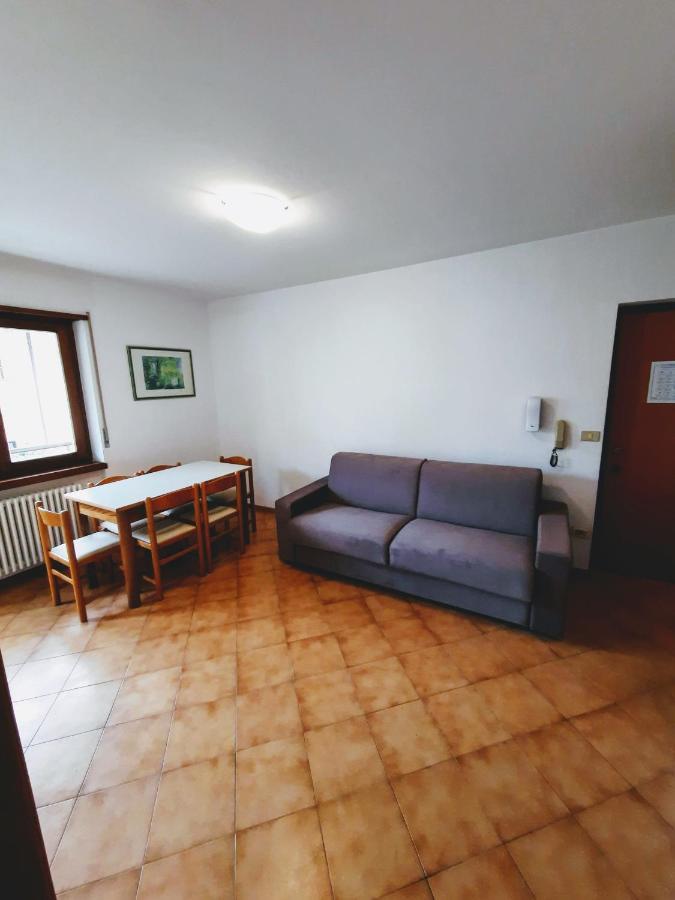 Comano Terme Apart Exterior photo