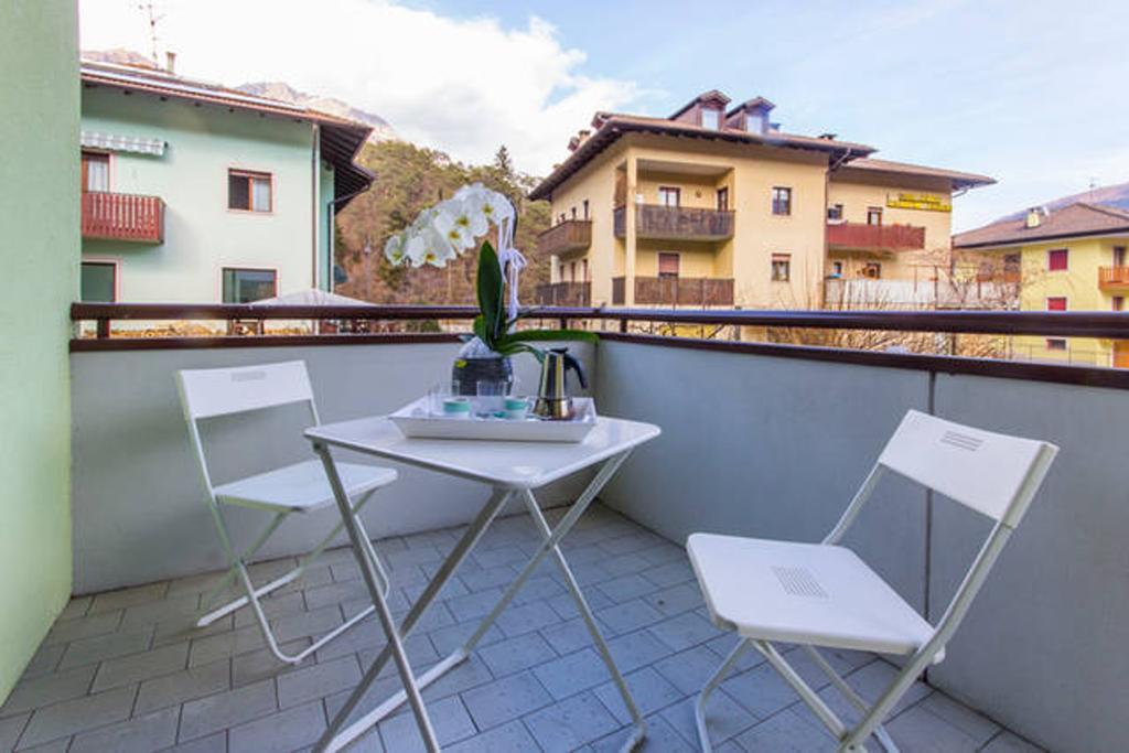 Comano Terme Apart Exterior photo