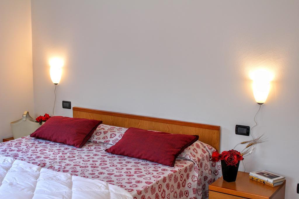 Comano Terme Apart Exterior photo